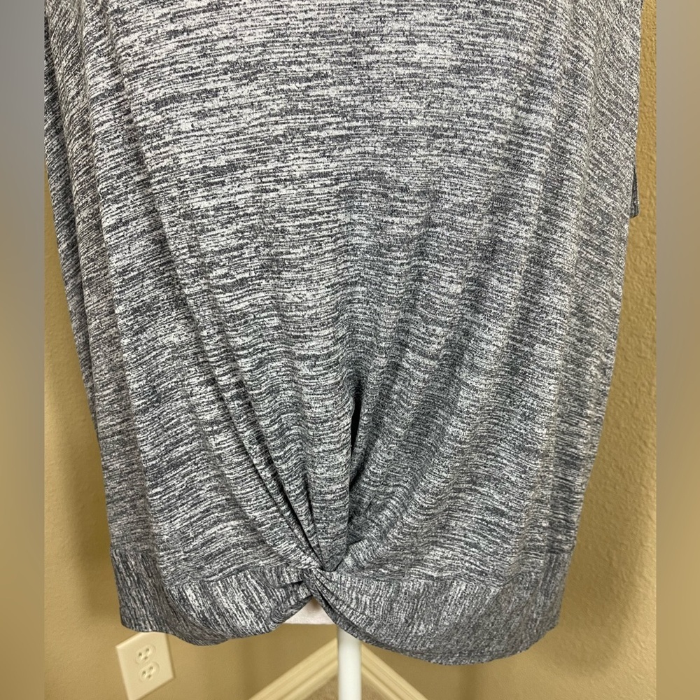 Yogalicious size XL sleeveless work out top - Picture 4 of 7